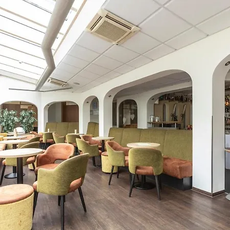 Raitelberg 3* Wuestenrot